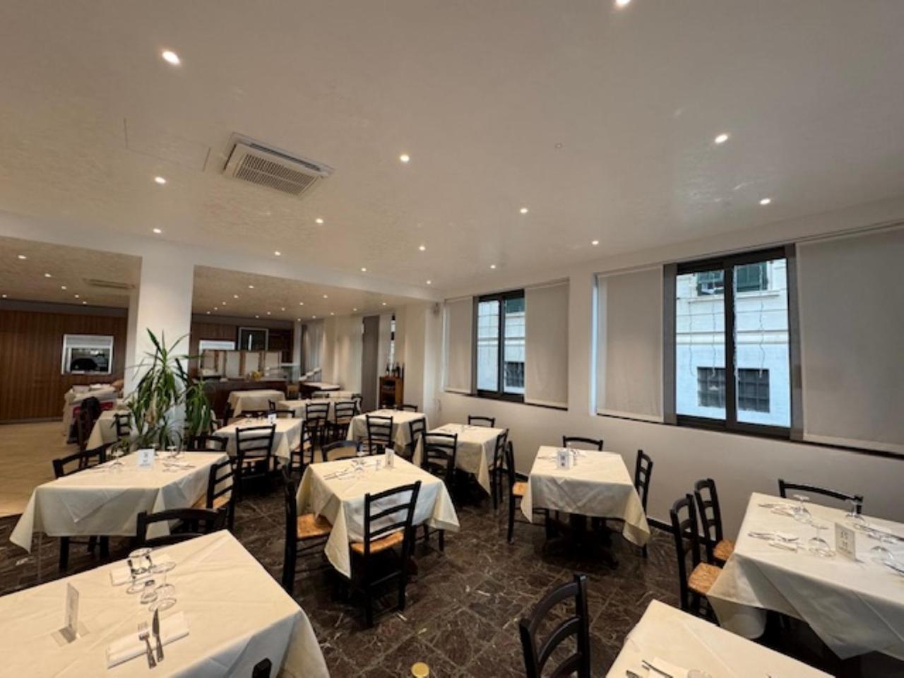 Hotel Ristorante Milton Varazze Buitenkant foto