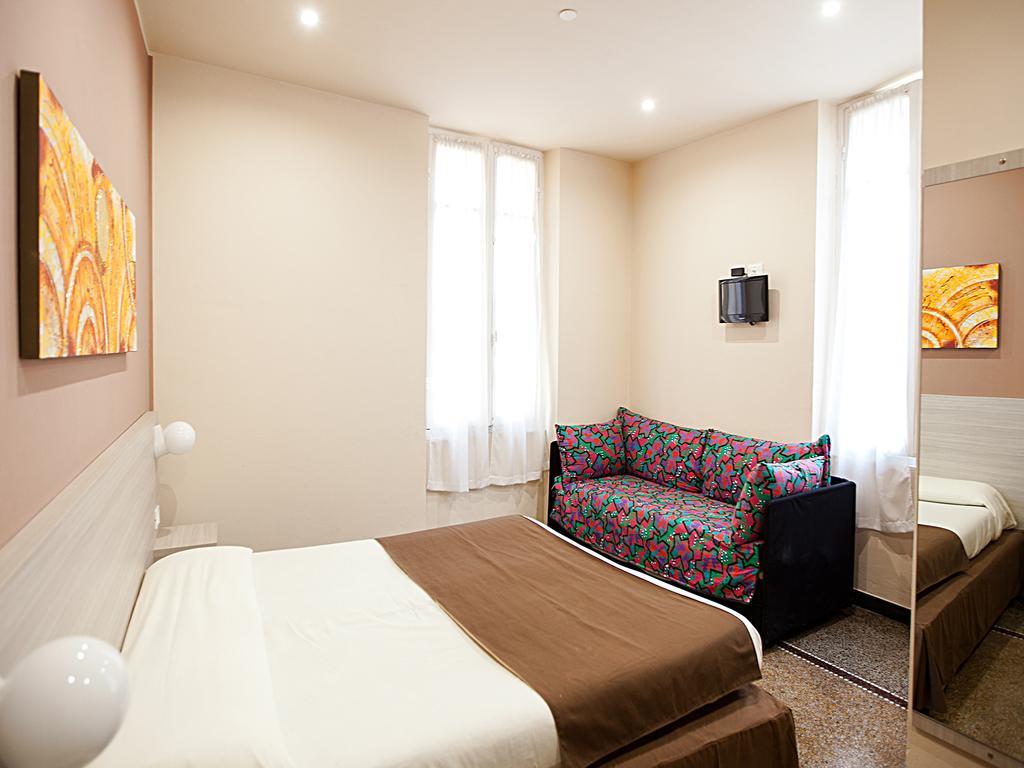 Hotel Ristorante Milton Varazze Buitenkant foto