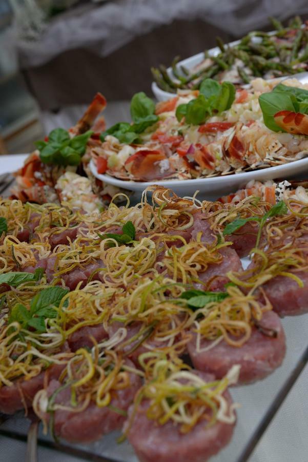 Hotel Ristorante Milton Varazze Buitenkant foto
