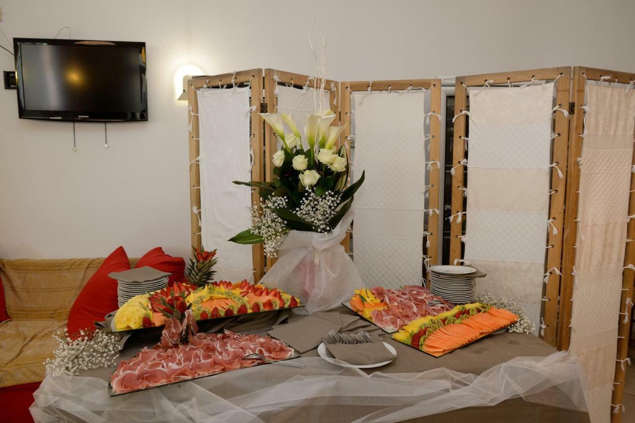 Hotel Ristorante Milton Varazze Buitenkant foto